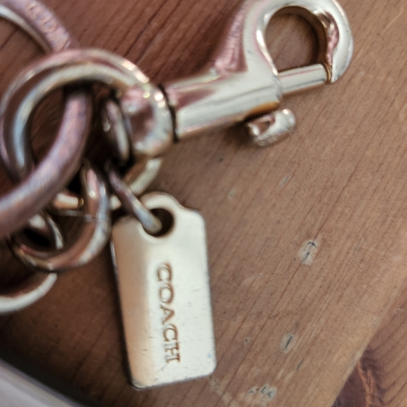 Coach Love key chain - Picture 3 of 3